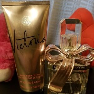 Victoria's secret (victoria eau de parfum set)